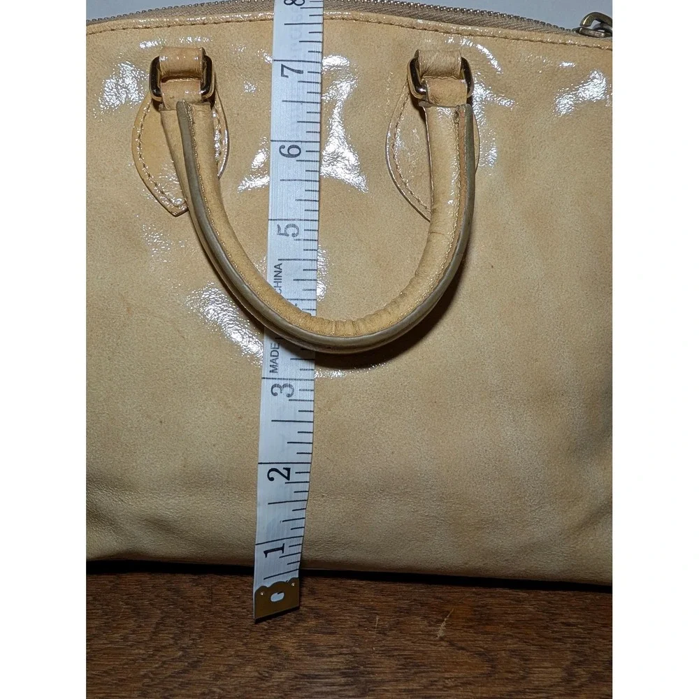 Dooney & Bourke Satchel Women Small Tan Good Patent Leather Duck Logo Crossbody